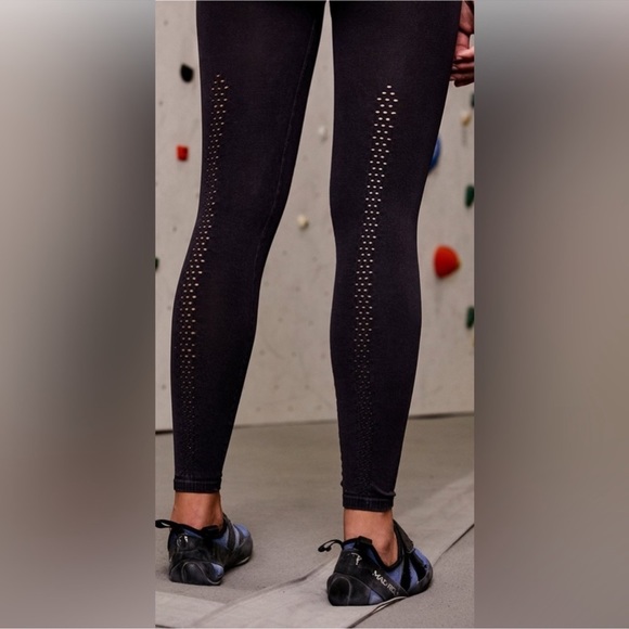 NEW Free People Good Karma Leggings XS/S - Picture 2 of 9